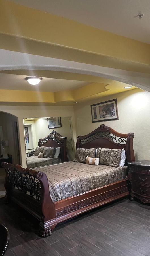 Raintree Inn And Suites Х'юстон Екстер'єр фото