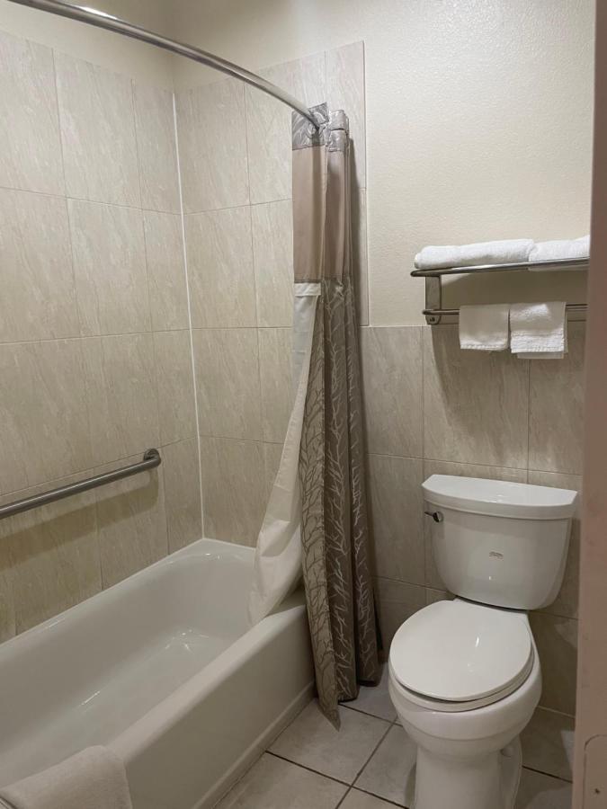 Raintree Inn And Suites Х'юстон Екстер'єр фото